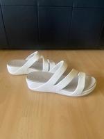 Crocs Sandalen, Monterey, Gr. 36, weiß Hamburg-Nord - Hamburg Eppendorf Vorschau