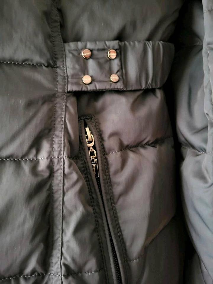 Beaumont Winterjacke, Daunen, waschbar,40, 38/40 kaum getragen in Windeck