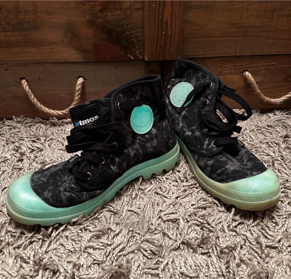 Palladium Pampa Hi Atmos Gr. 40 Boots  Glow in the Dark in Gera