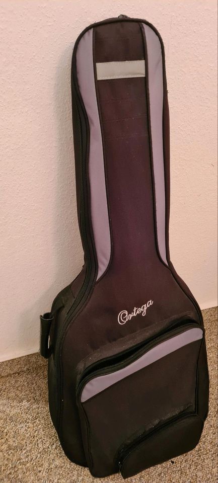 Gitarre mit Tasche von Korn Finest Classical, wie Neu in Riesa