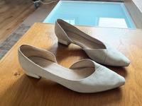 Tolle Echtleder Ballerinas Peter Kaiser Gr. 38,5 / 5,5 beige Saarland - Schmelz Vorschau