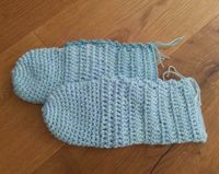 Handarbeit Strickware Haussocken Puschen warm hellblau NEU Rheinland-Pfalz - Zweibrücken Vorschau