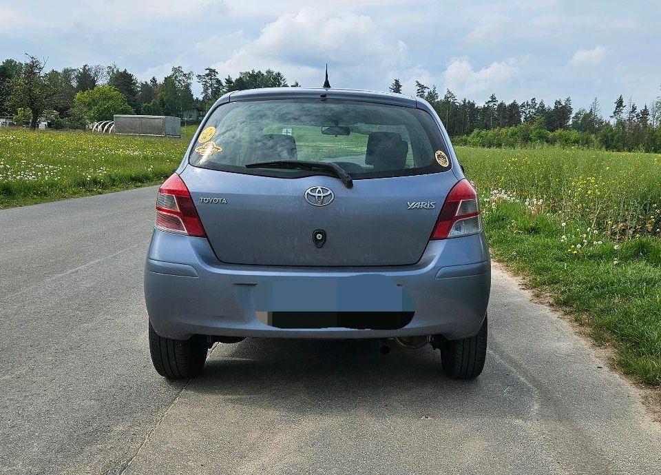 Toyota Yaris in Reinhardtsdorf-Schöna