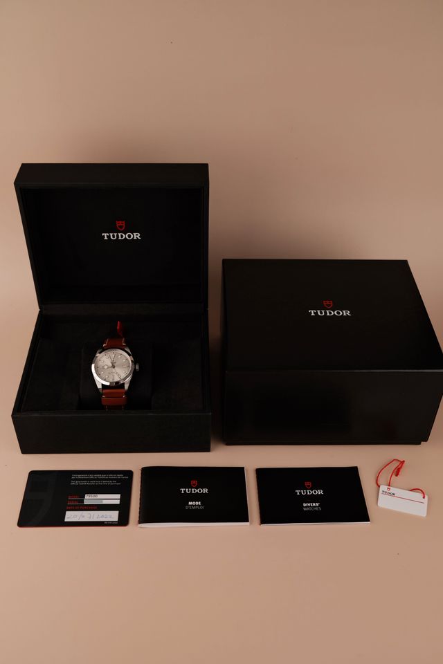 Tudor Black Bay 36 Silber 79500 Box + og. Papiere in Aalen