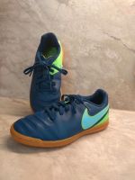 Nike Hallenfußballschuhe Turnschuhe Größe 32 Sachsen - Markneukirchen Vorschau