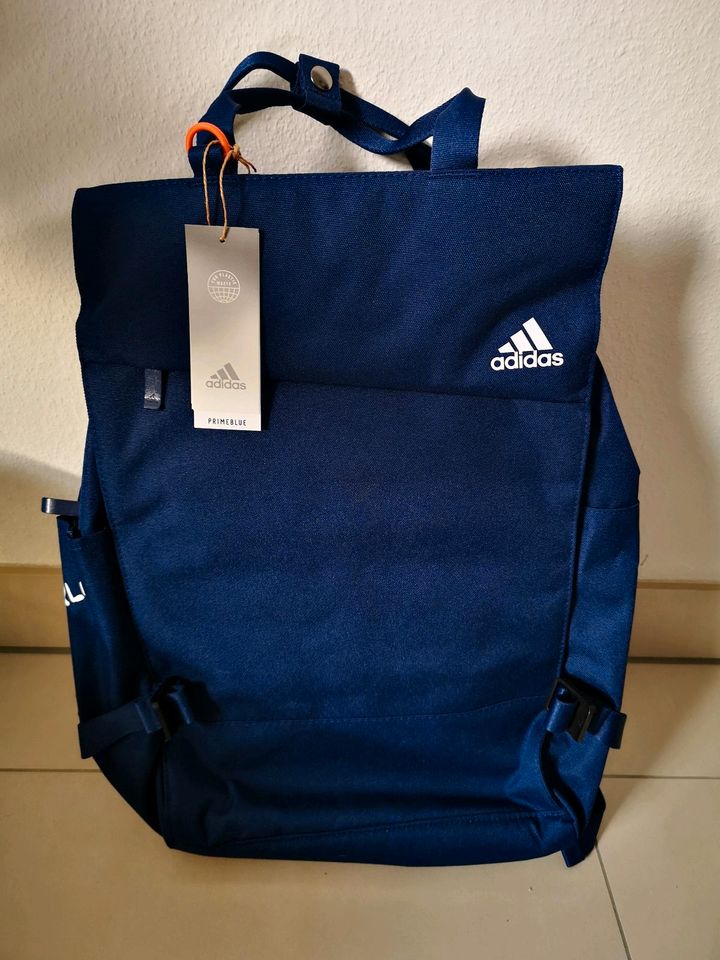 Adidas Rucksack neu in Denkendorf