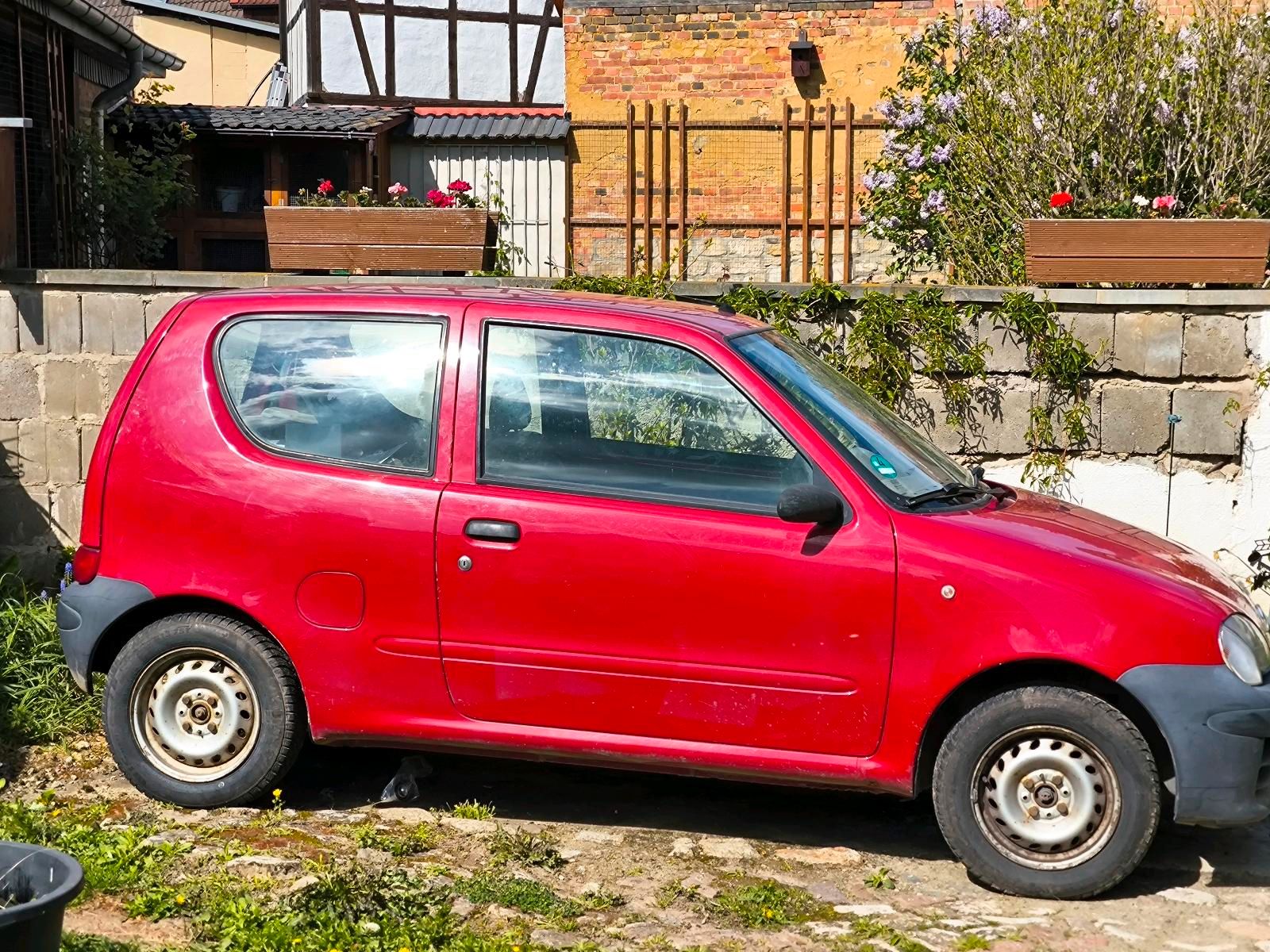 Abbildung des Autos Fiat  Seicento  abzugeben