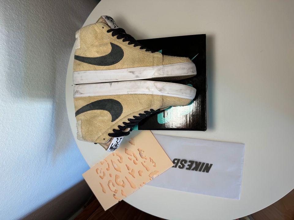 STÜSSY x Nike SB Blazer Mid x Lance Mountain in EU44.5/US10.5 in Köln