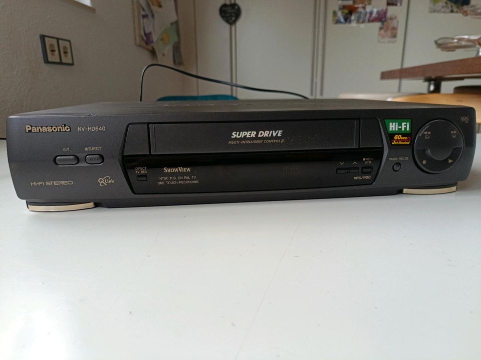 Panasonic VHS Videokassettengerät  NV DD 640 in Bomlitz