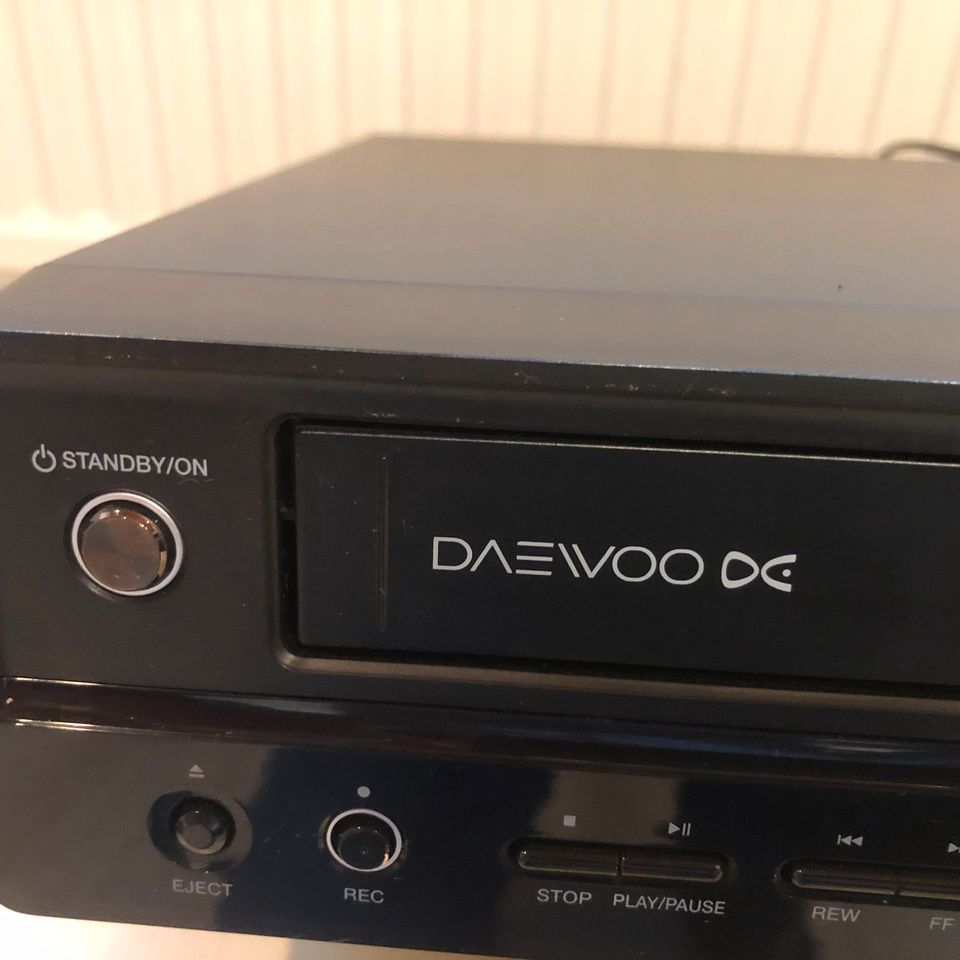 DAEWOO DVB-T  VCR/DVD Recorder in Aldenhoven