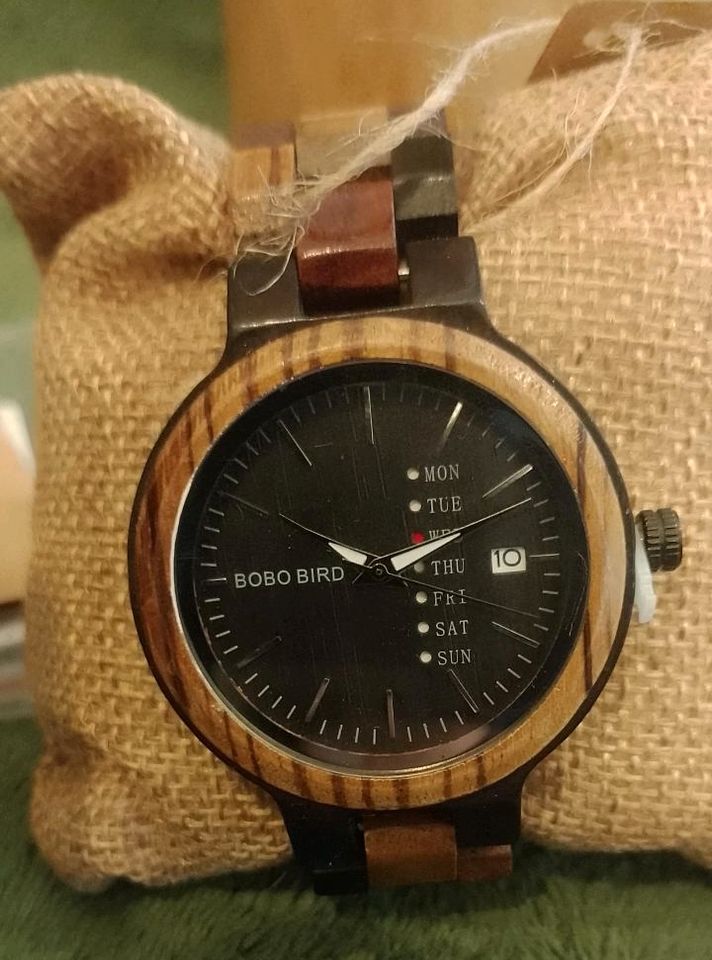 Holzuhr Armbanduhr Uhr Watch Damen in Hamburg