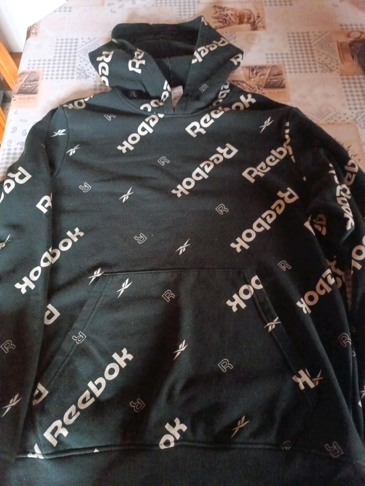 Reebok Hoodie, Pullover mit Kapuze Größe L gebraucht in Vilseck