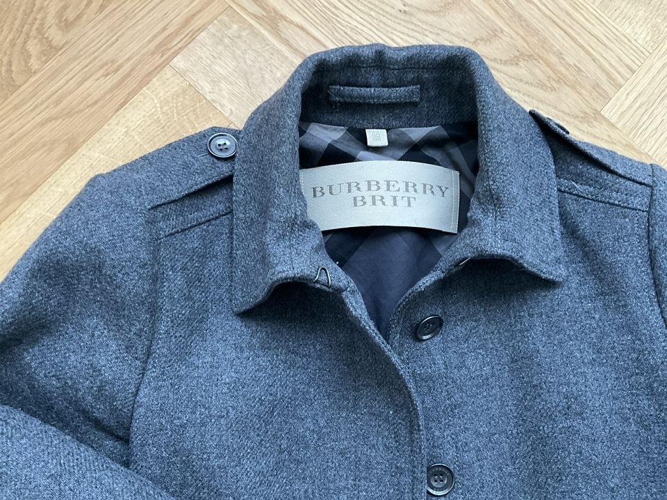 Burberry Damen Jacke in Krefeld