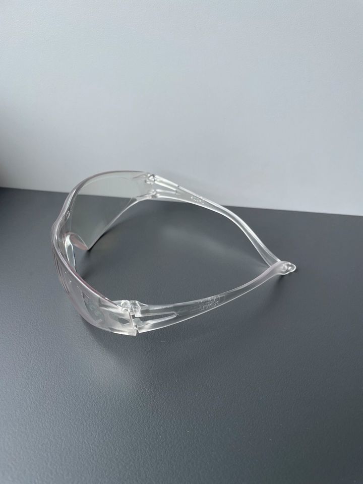 Uvex x-one Schutzbrille Transparent Case in Braunschweig