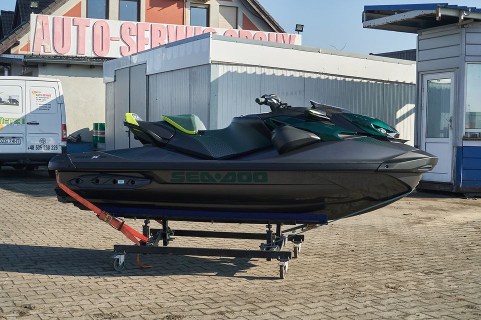 Sea-Doo RXP-X 300 RS APEX auf Lager in Görlitz