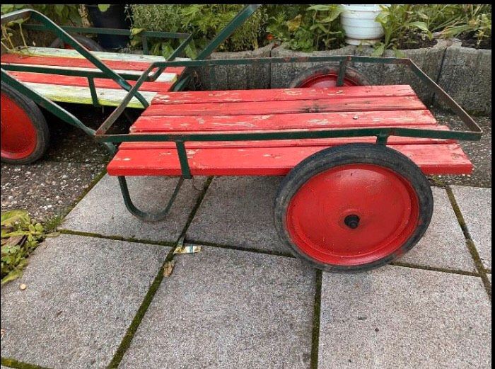 Großer Gartenwagen Bollerwagen mit zwei Rädern 90x70 cm in Oppenweiler