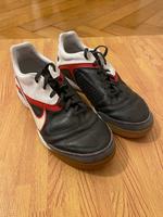 Nike Turnschuhe Hallenfußballschuhe CTR360 Größe 40.5 München - Schwabing-West Vorschau