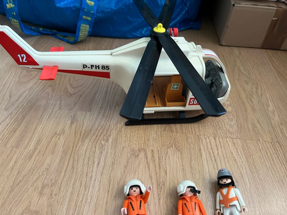 PLAYMOBIL (3789) Rettungshubschrauber P-FH 85 von 1987 in Velten