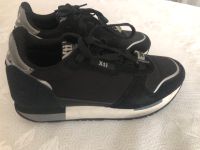 Sneaker Xti Gr. 37 schwarz nur einmal getragen Nordrhein-Westfalen - Neuss Vorschau