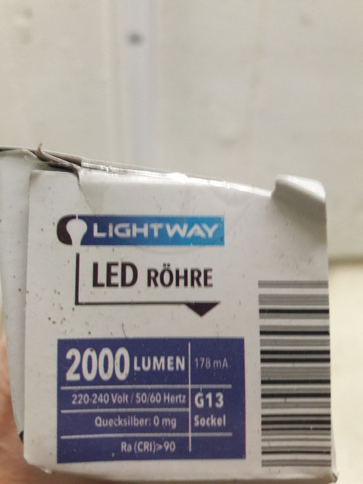 Lightway LED Röhre Aldi 150cm G13 Sockel Leuchtstoffröhre 2000 in  Baden-Württemberg - Leinfelden-Echterdingen | eBay Kleinanzeigen ist jetzt  Kleinanzeigen