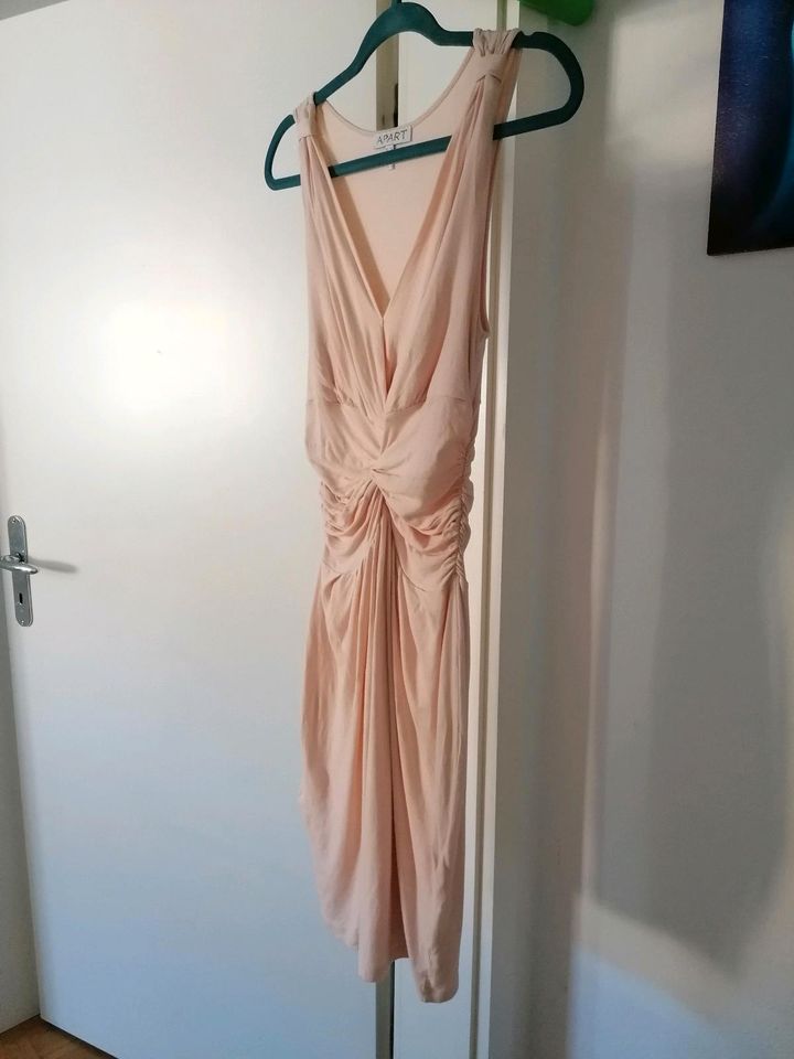 Apart neues elastisches Kleid Schlauchkleid Stretchkleid 34 beige in Regensburg