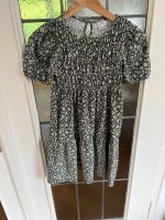 Neuewerig Zara Kleid 134 9y Sommer Blumen Stuttgart - Stuttgart-Ost Vorschau