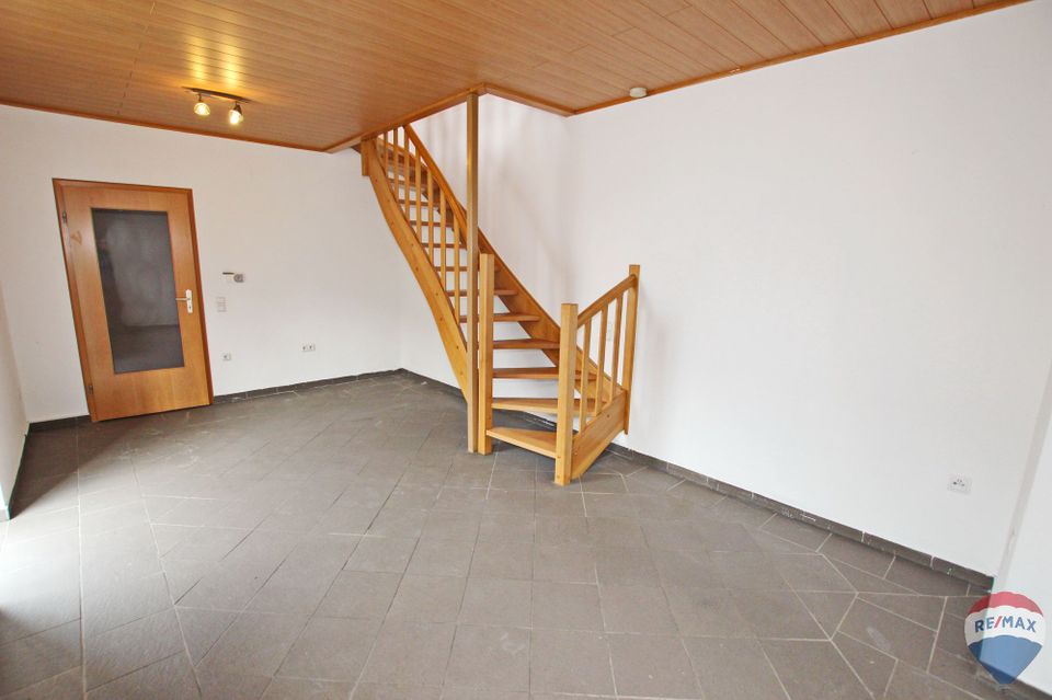 Doppelhaushälfte plus Einliegerwohnung, Garage und Garten in Issum  Sofort zur Verfügung! in Issum