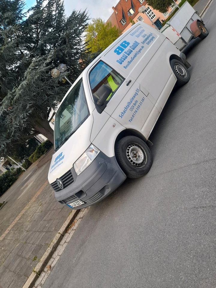 Volkswagen  VW  T 5 in Berlin