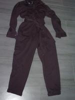 Amisu Einteiler/ Jumpsuit modern und zeitlos Gr. 36 neuwertig Bayern - Straubing Vorschau