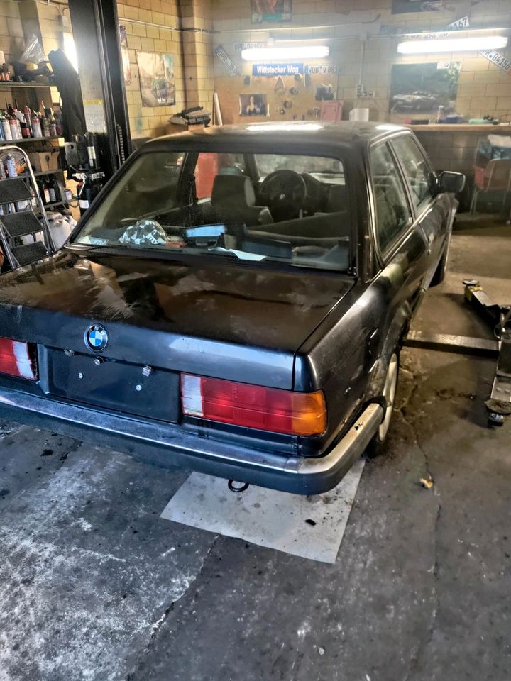 Bmw e30 316i vfl FESTPREIS in Gerdshagen