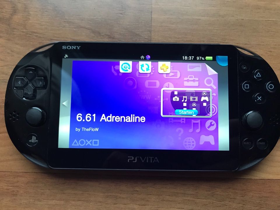 PlayStation Vita / PS Vita 64GB Henkaku in Daun