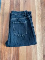 Schwarze Cargo Jeans von Shein Woman mit hellen Nähten, Gr. M Hessen - Eltville Vorschau