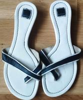 Damen Sandalen Größe 41 Mexx Flipflops Echt Leder Schuhe Sommer Niedersachsen - Wietmarschen Vorschau