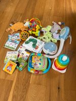 Babyspielzeug Sammlung, Mobile, Bücher, Kinderlieder Bergedorf - Hamburg Altengamme Vorschau