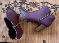 Bordeaux-rote Damen-Stiefel, Stiefelette mit Absatz, warm Düsseldorf - Oberkassel Vorschau