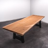 Baumstamm Esstisch 3m x 1.15m Nachhaltig Massivholztisch aus 1 Stück Holz Bohlentisch Baumkantentisch Baumstammkanten Wohnzimmertisch Holztisch Design Tisch Stahlbeine Edelstahl Tischbeine Nordrhein-Westfalen - Ochtrup Vorschau