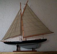 Modell- Segelboot Deko Seglergeschenk, auf Holzgestell Bayern - Regensburg Vorschau