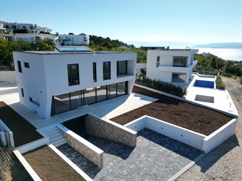 Kroatien, Crikvenica: Moderne Villa (Baujahr 2023) mit Pool und Blick auf das Meer - Immobilie H2800 in Rosenheim