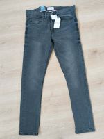 Springfield Jeans & twills Jeanshose NEU skinny  w 34 Nordrhein-Westfalen - Königswinter Vorschau