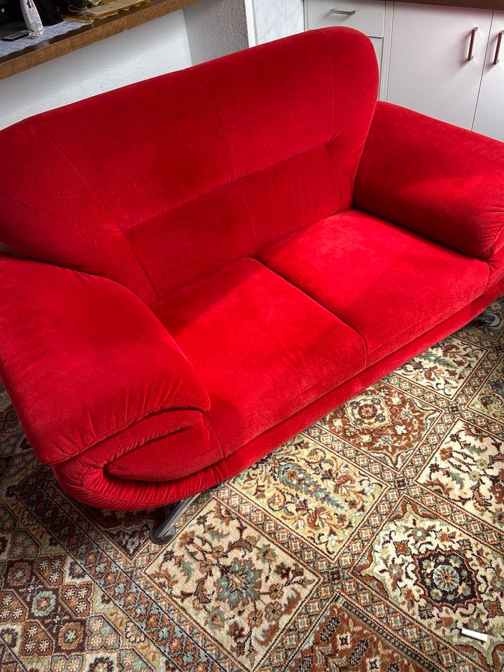 Couch sofa rot in Oberursel (Taunus)