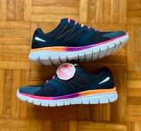 Skechers Memory Foam Größe 38 NEU Nordrhein-Westfalen - Solingen Vorschau