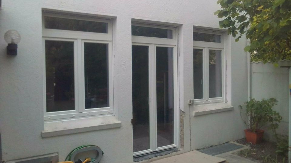 Fenster und Rollläden aus Polen. 1m x 1m für 150,00 Euro. in Bad Essen