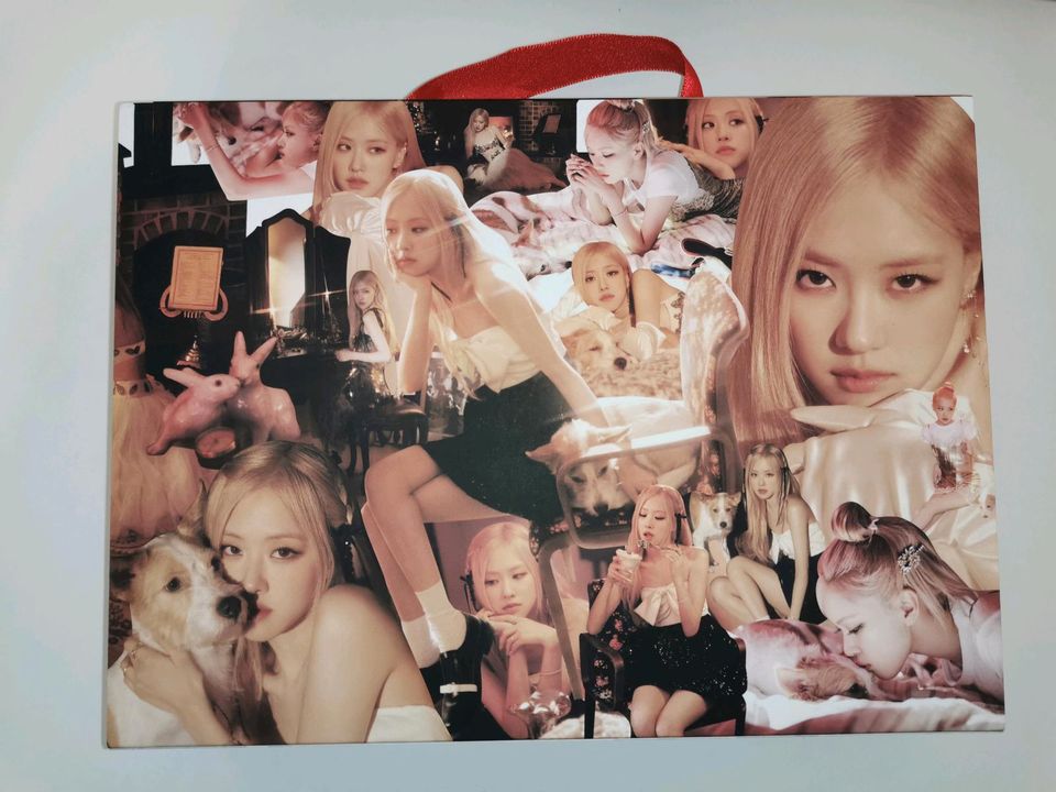 WTS Hank & Rosé seasons greetings H&R blackpink photocard in Finsing