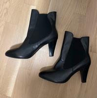 Schwarze Ankle Boots von Geox aus Glattleder Bayern - Lochhausen Vorschau
