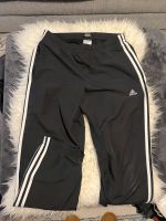 Adidas Joggingshose schwarz Gr. S fällt wie M aus. Nordrhein-Westfalen - Gelsenkirchen Vorschau