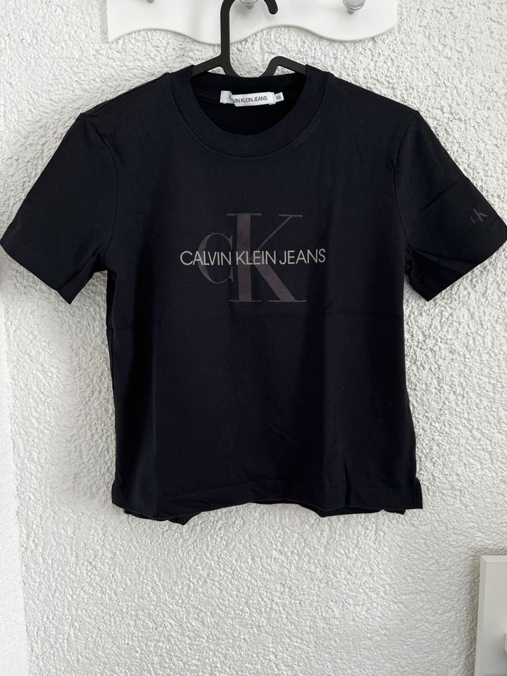Calvin Klein Jeans Damen T-Shirt XS schwarz in Röthenbach