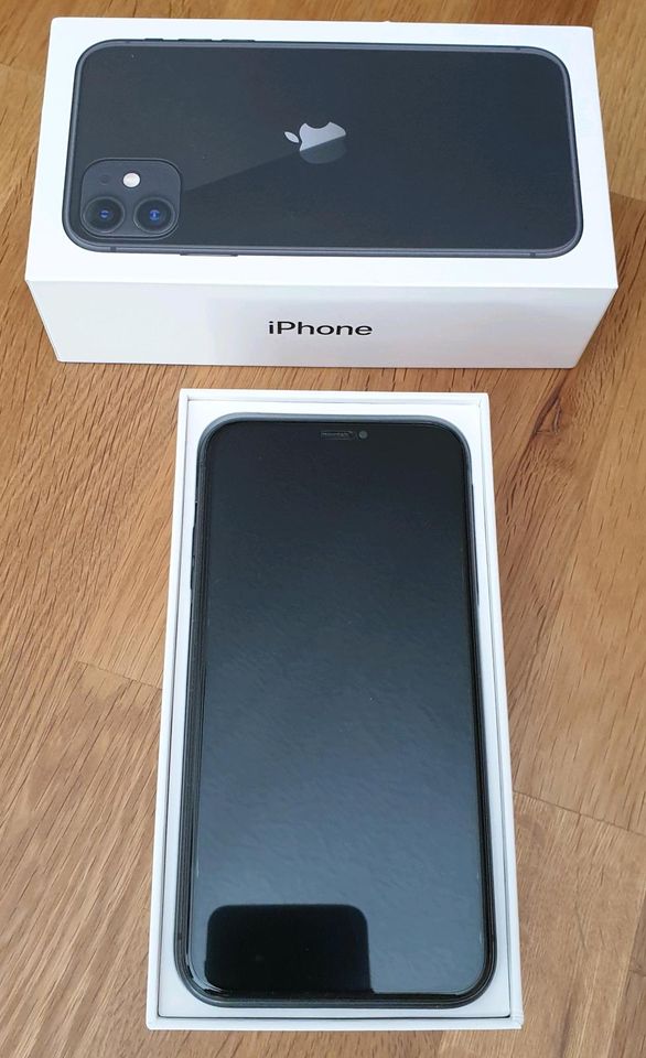 iPhone 11 64 GB Modell A2221 in Salzgitter