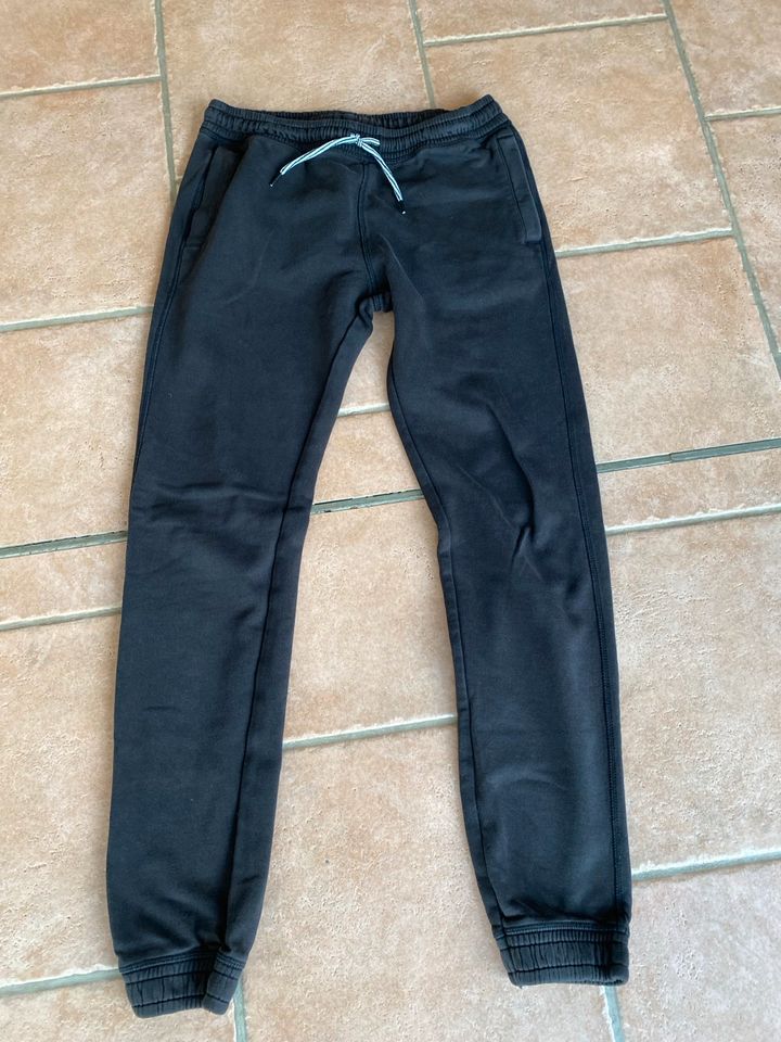 Jogginghosen Jogger Sweathose 176 C&A schwarz in Attendorn