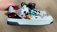 Sneaker von Zara in Gr 38, weiß mit Mickey Mouse Print NEU Bielefeld - Joellenbeck Vorschau