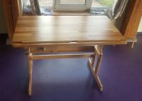 Kleiner Schreibtisch, Kinderschreibtisch aus Holz Mecklenburg-Vorpommern - Löcknitz Vorschau